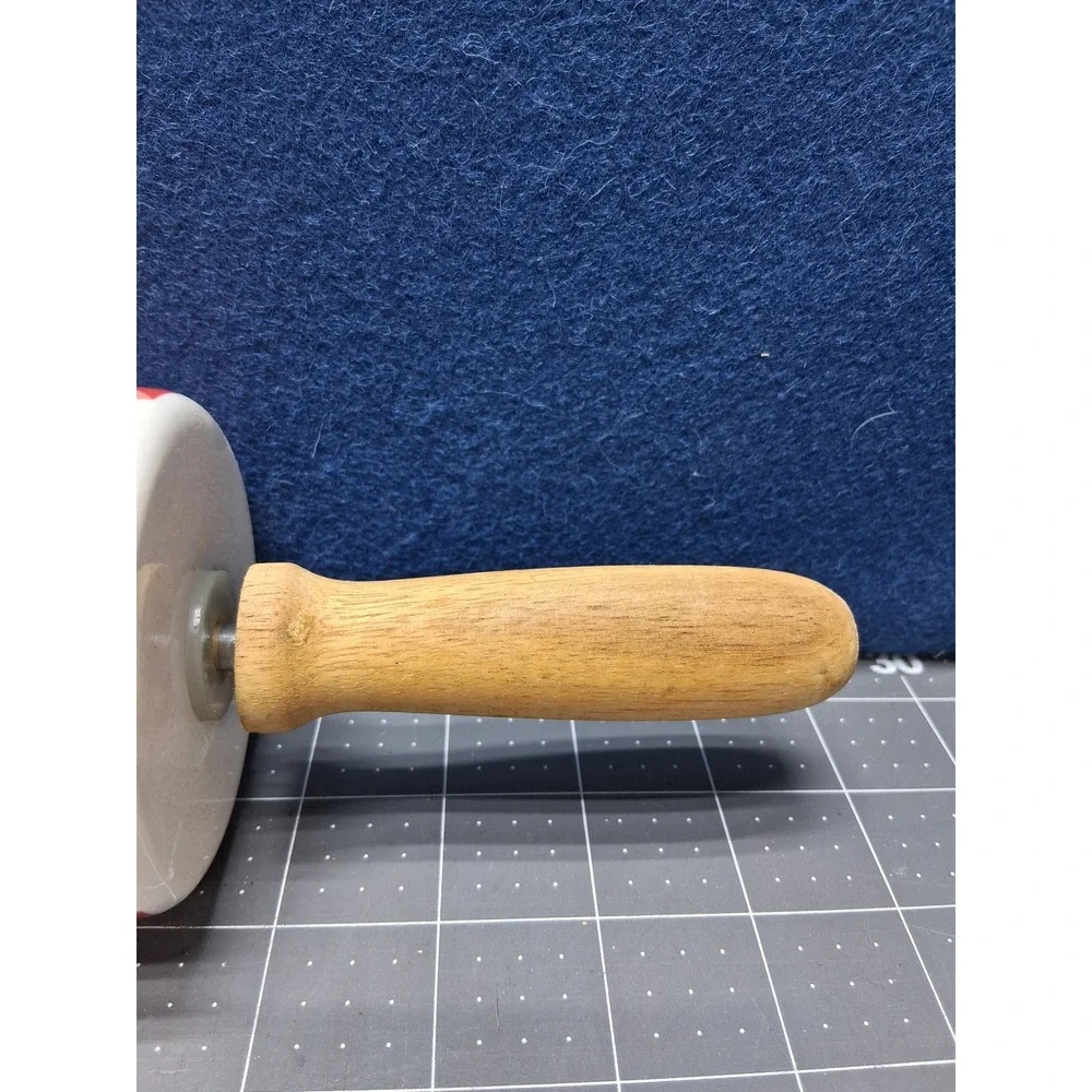 The Pioneer Woman Rolling Pin Red Gingham Ceramic Wood Handles Farmhouse Unused